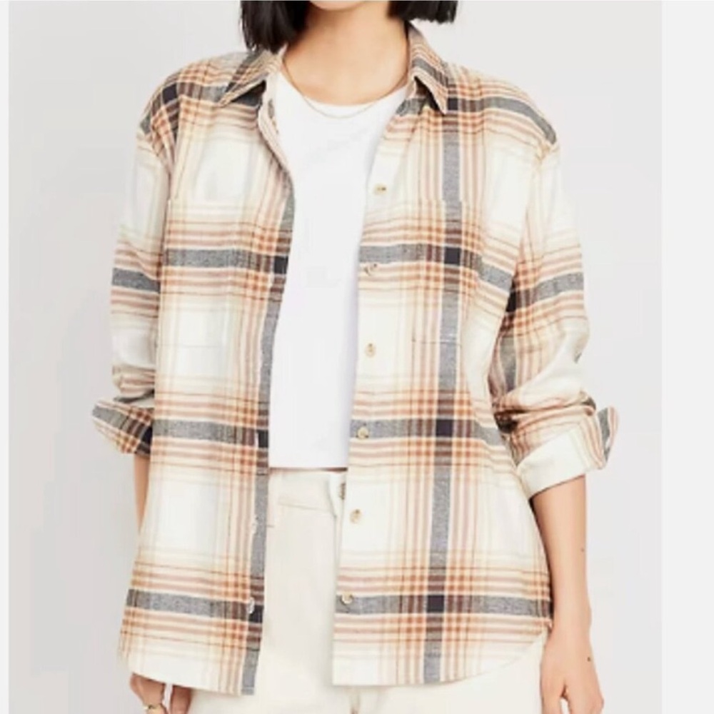 Old Navy Tan and Brown Plaid Shirt. The boyfriend shirt/plaid/flannel small